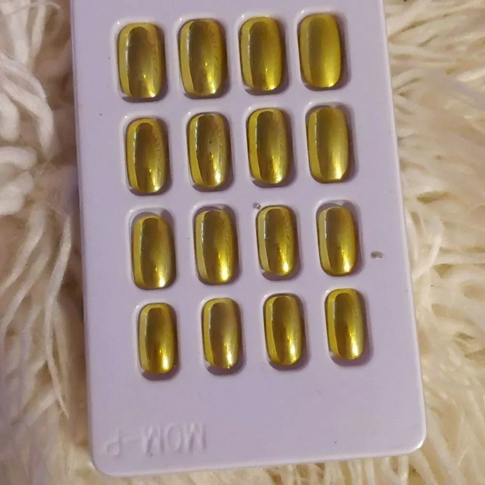 Nails - Picture 1 of 1